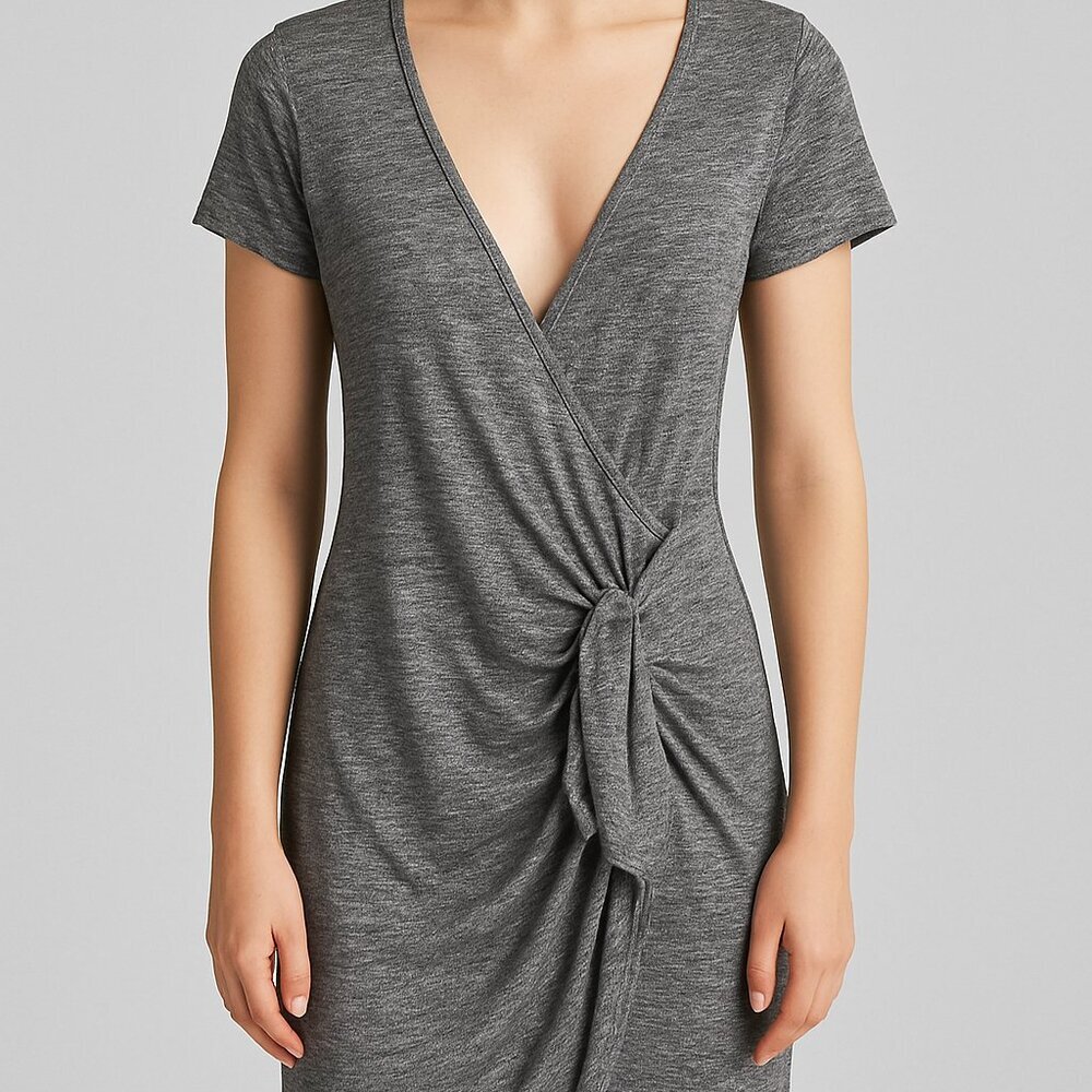 Blu Pepper Gray Knot Front Dress‎